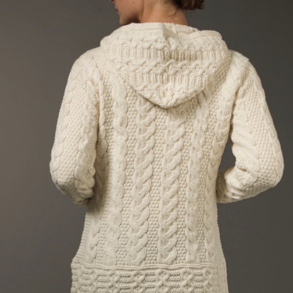 ARAN Hooded Coatigan with celtic knot zipper pull - Picture 3 of 6